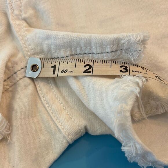 Grace in LA white cut off jean shorts Sz 27 silver & beaded - Picture 7 of 9